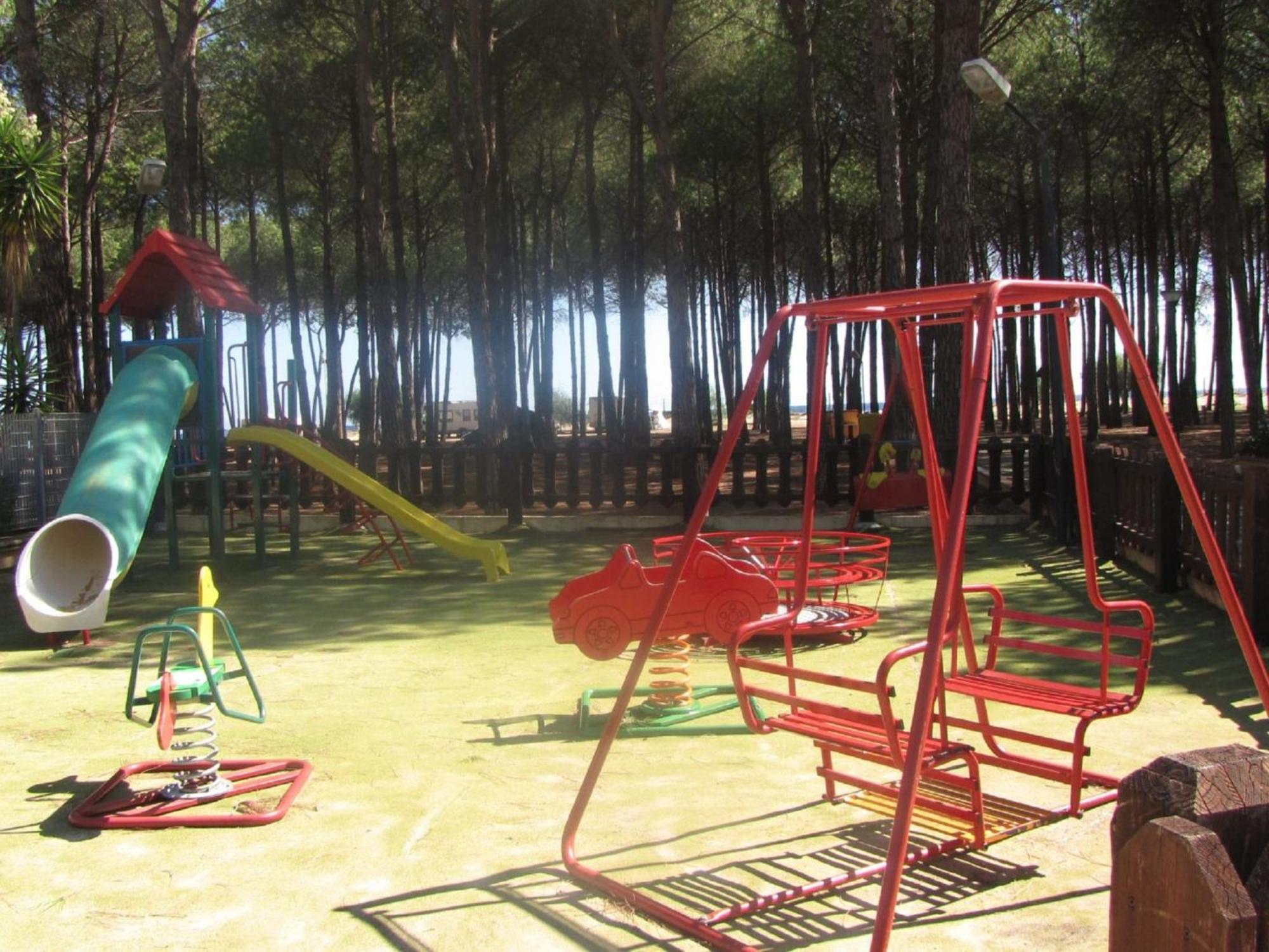 Holiday Home Camping Thurium By Interhome Marina di Schiavonea Exterior foto